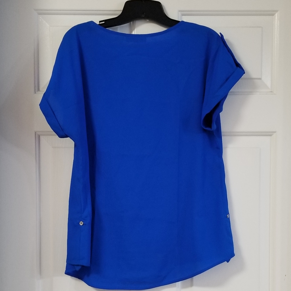 Women's Short Sleeve Blouse - Picture 6 of 10